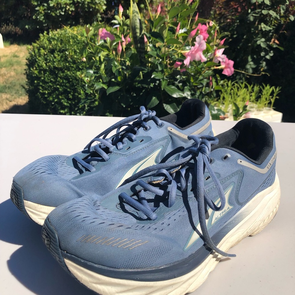 Altra Via Olympus MensMineral Blue Max Cushion Athletic Running Sneakers Sz 11.5